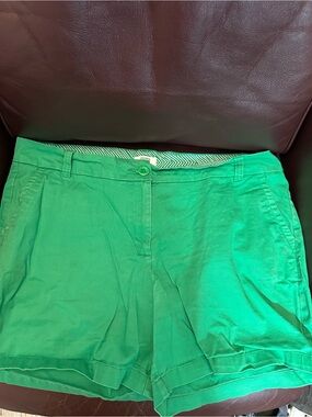 crown & ivy Kelly Green Cotton Bermuda Shorts
